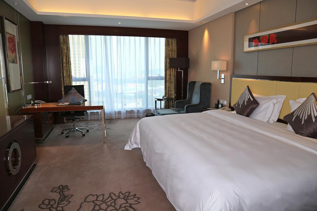 Guangzhou Changfeng Gloria Plaza Hotel الغرفة الصورة