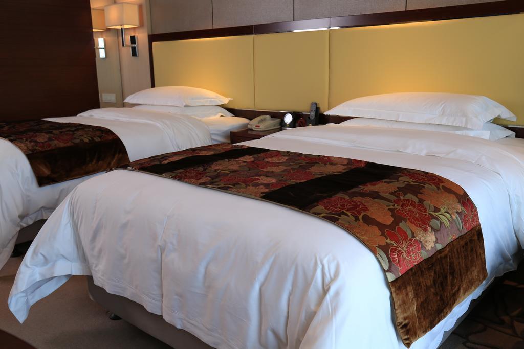 Guangzhou Changfeng Gloria Plaza Hotel الغرفة الصورة